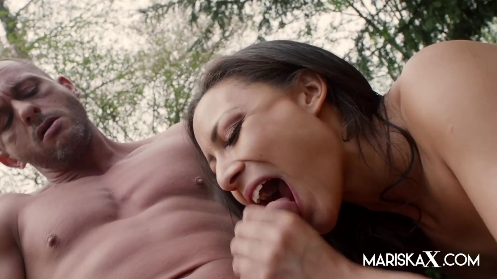 Fucked Backyard With Dorian Isla, Cassie Isla Mariska