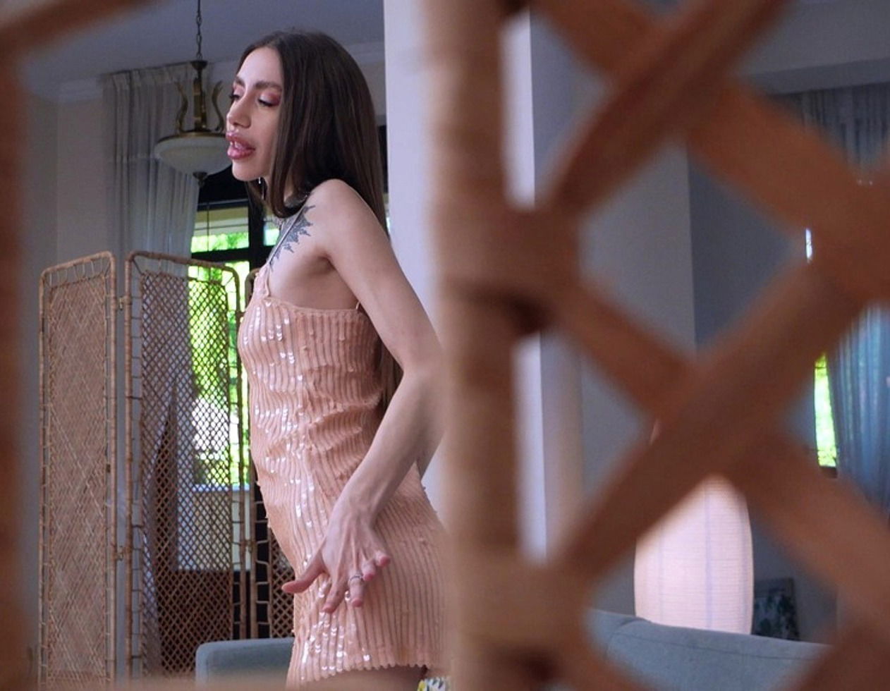 Skinny slut Holy Wood gets powerful fuck from