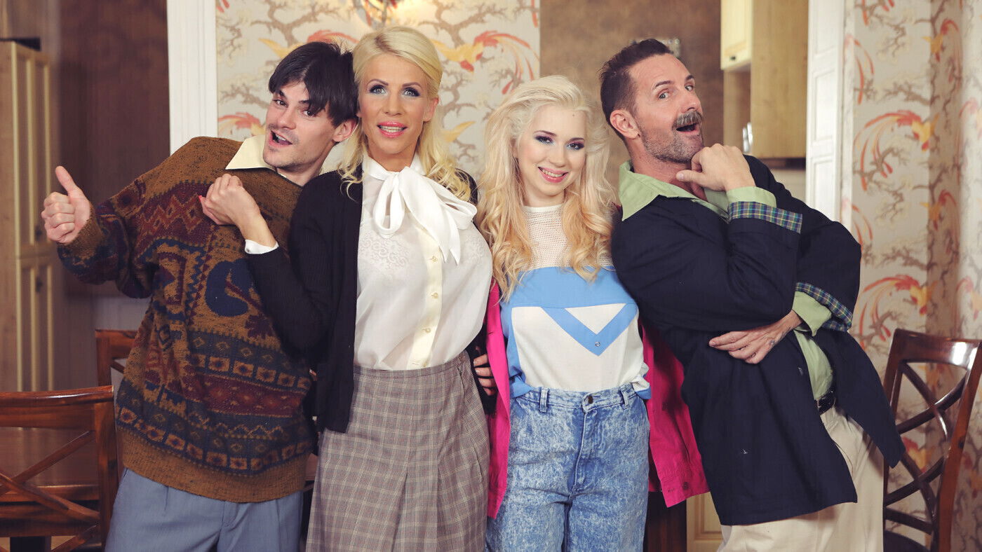 Roxy Risingstar, Tiffany Rousso VR Porn: 80's Flashback Generation X Tries Family Sex - VirtualTaboo