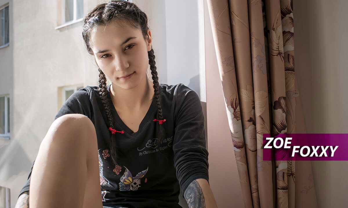 Exhibitionist Teen Takes Huge Dick At Hotel Window - AmateurCouplesVR