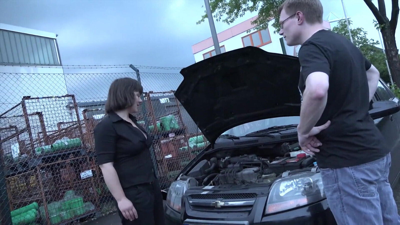 gets mouthful cumshot after sucking fucking cocks