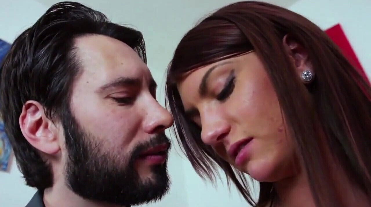 Wild young bitch loves hardly fucked