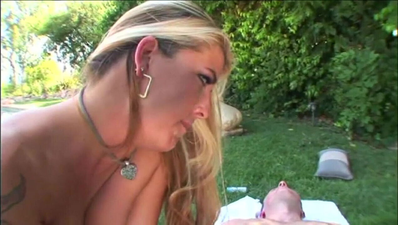 Poolside Encounters Quick Orgasms