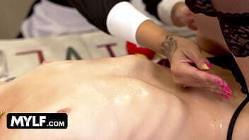 Freaky Gobbling Thanksgiving Fuck