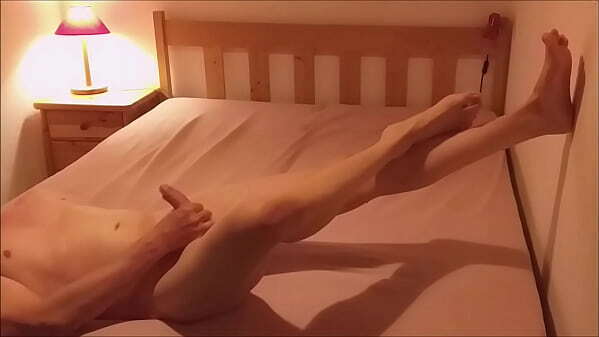 Norwin751 playing with himself masturbating.