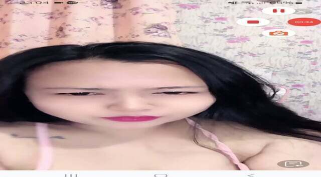 soda live sambil peras asi