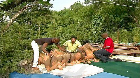 Carrie Cruise, Jennifer Dark, Julie Silver, Laura Lion, Melissa Black, Sarah Blue, Vanessa Orgy World Next Level (fixed Audio)