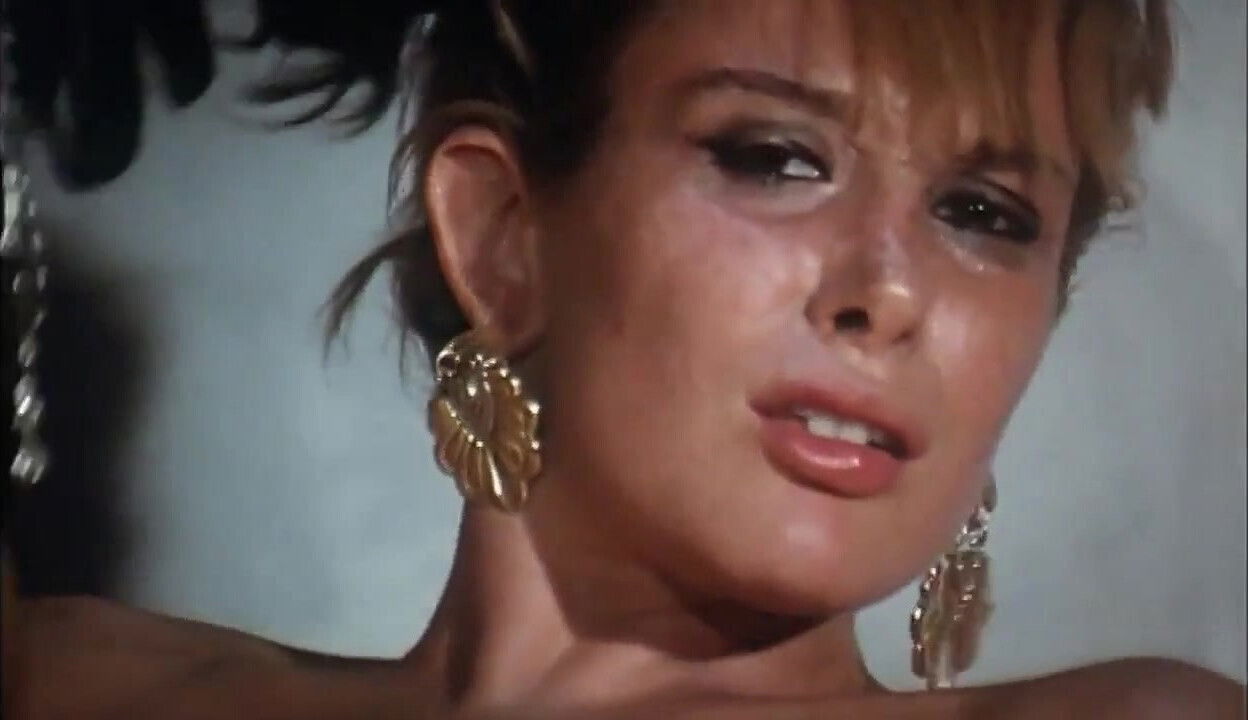 Vintage hairy pussy licking fucking with Rocco Siffredi