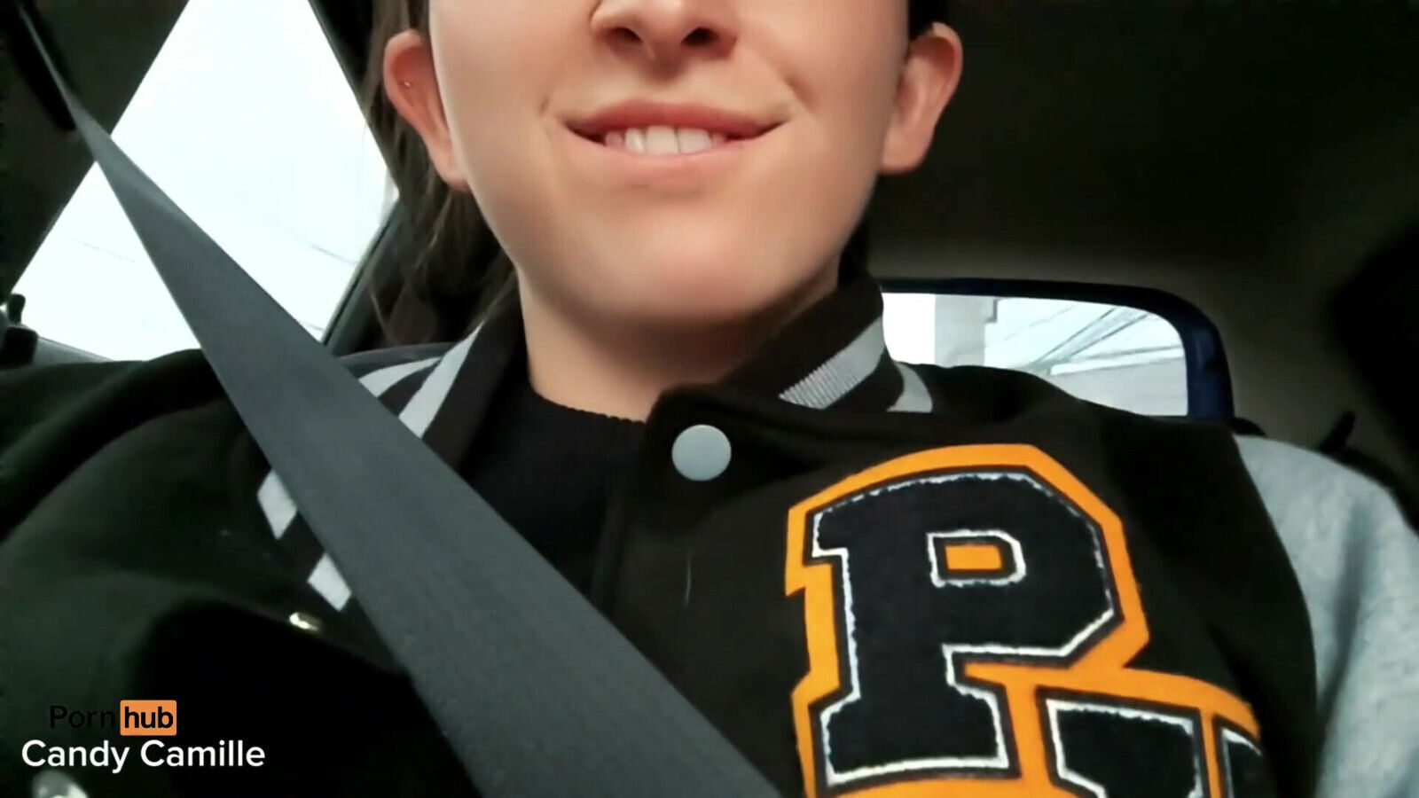 Uber Driver Doesn't Believe Model, Masturbate