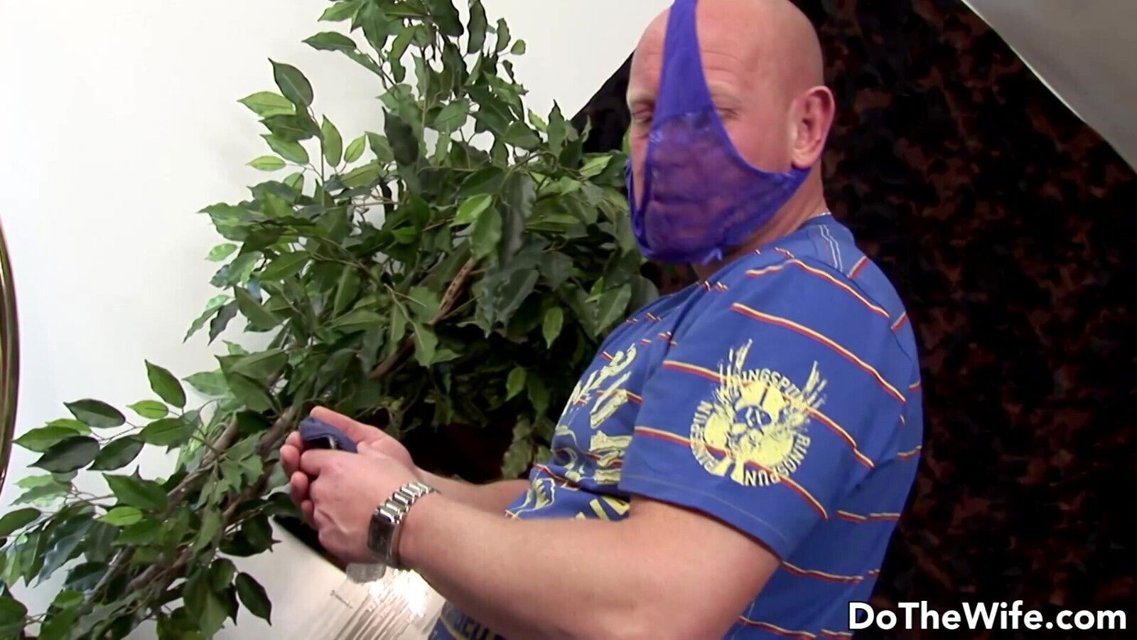 Valery Doesn't Give Flying Fuck About Catching Cheating