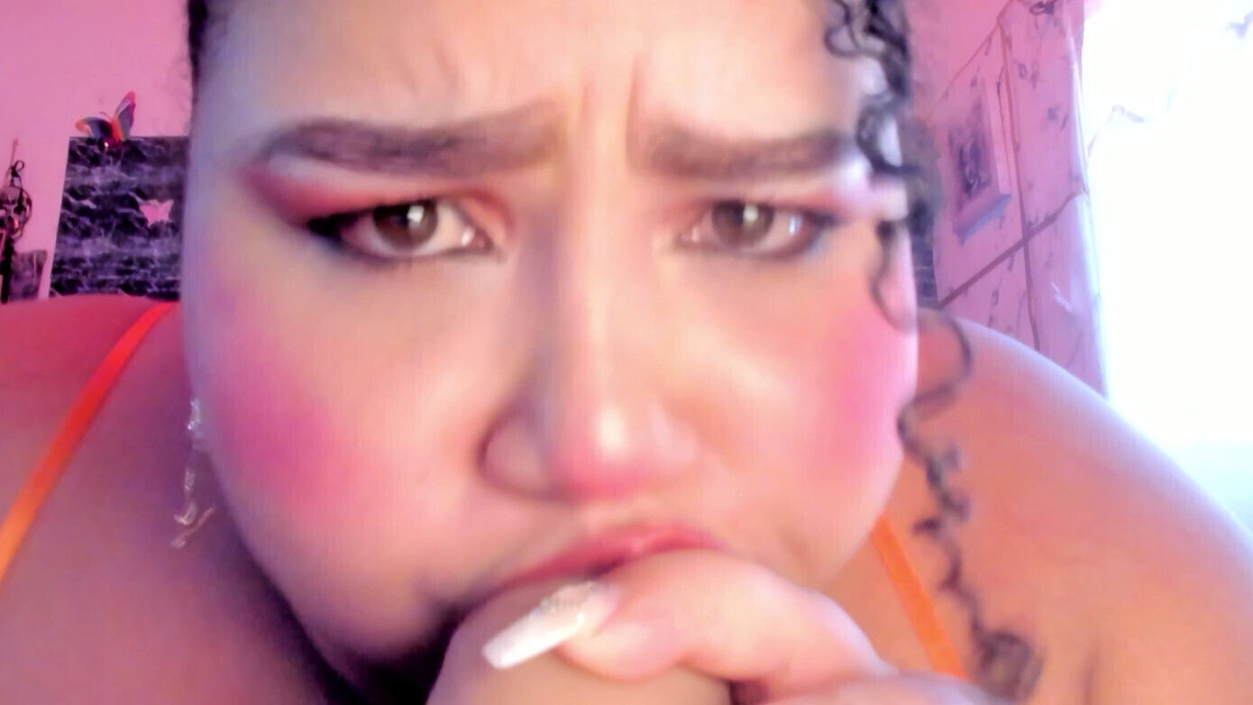 rich blowjob with plump mouth full love