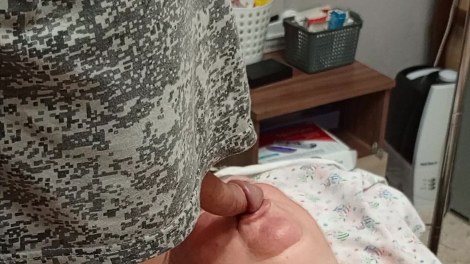 Neighbor gets mouthful after jerk dick