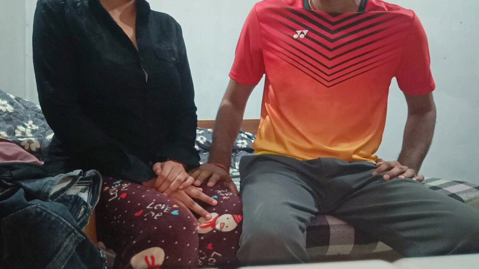 market gayi mujhe chod meri chut kardi