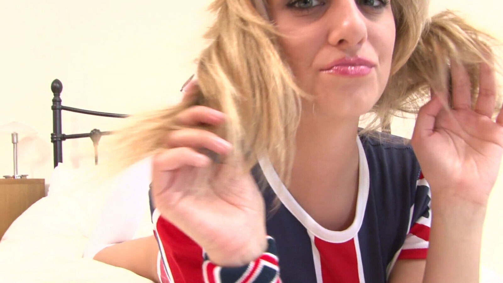 Sexy blonde heels gets naked shows boobs