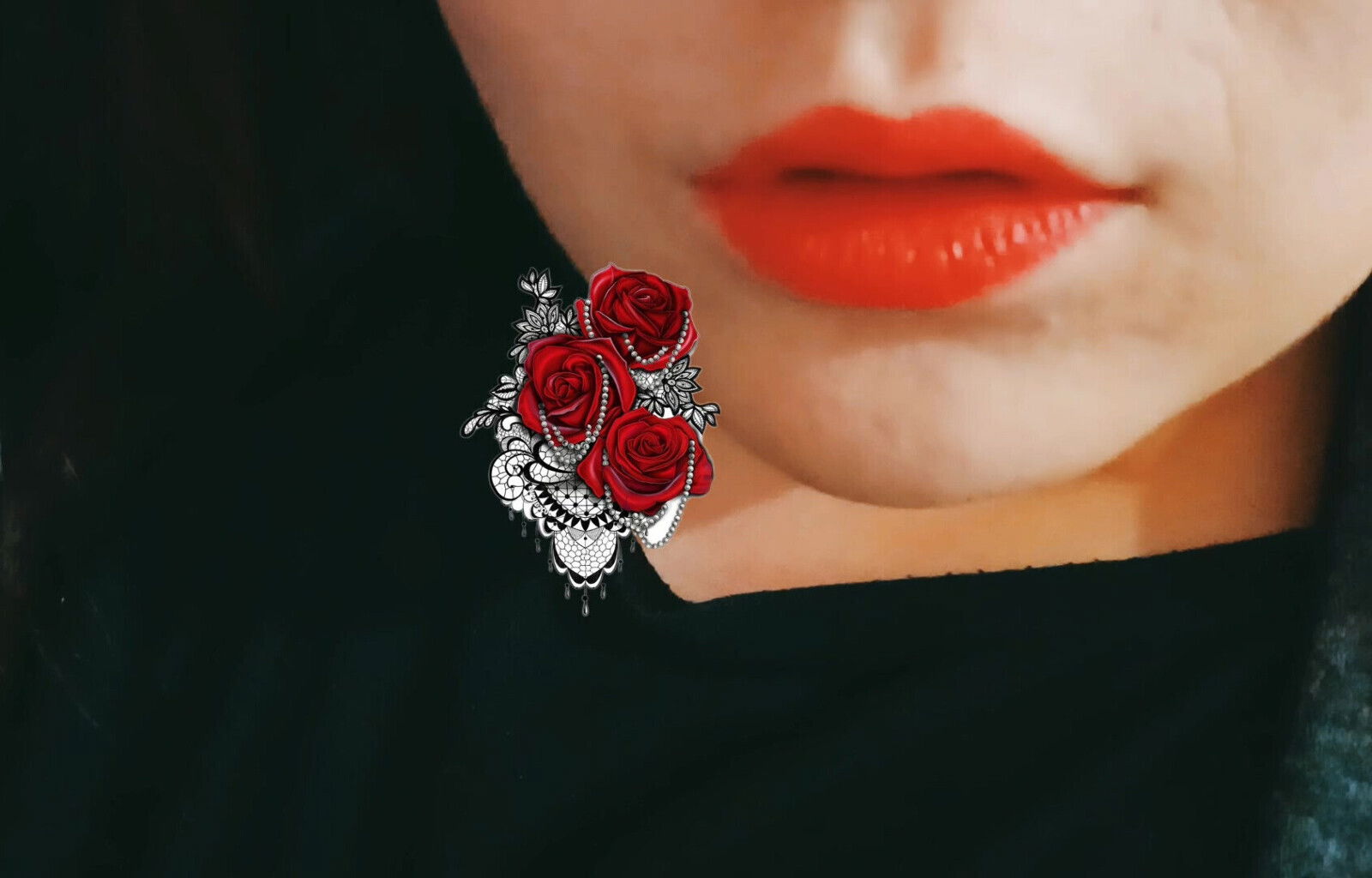 Sexy with lipstick shows boobs night