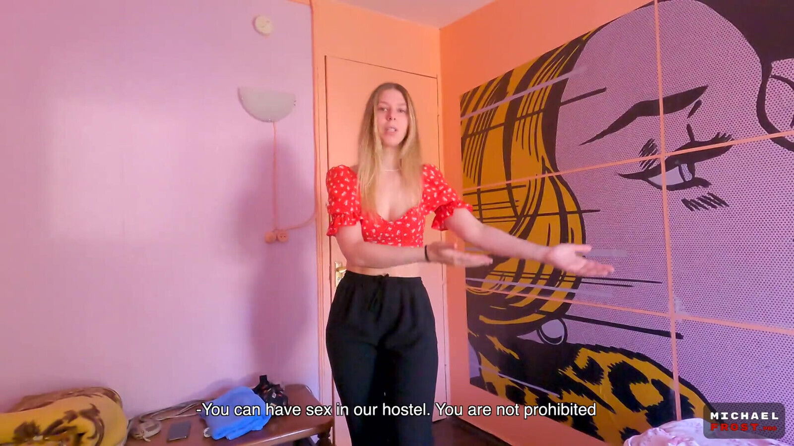 Experienced Hoste Hostel Scammed Hard-to-get Guest Into Quick Fuck