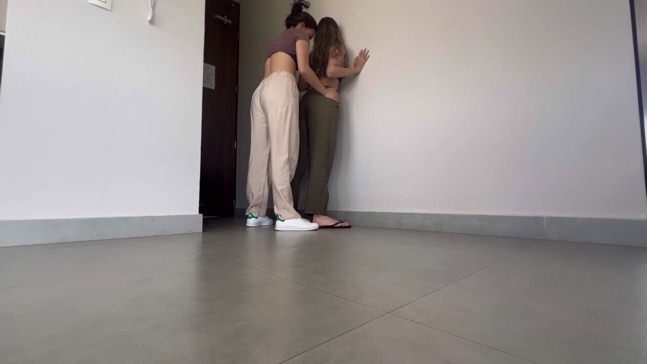 nymphomaniac lesbian neighbor sucks better than husband!!