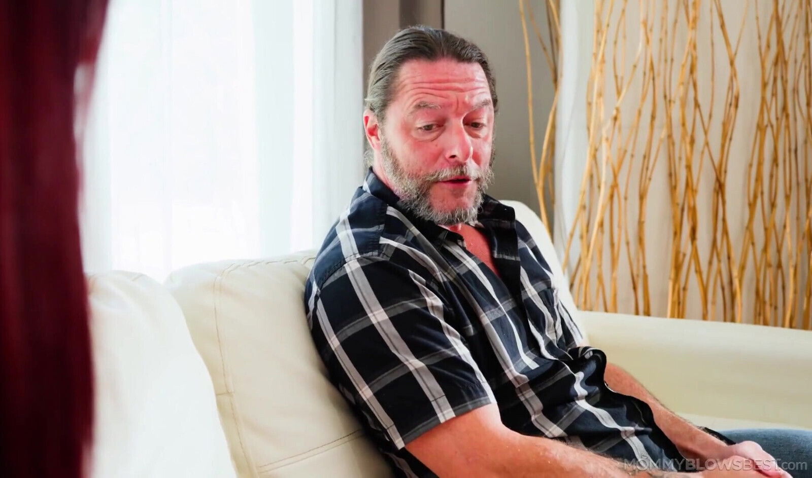 Mommyblowsbest Jessica Hires Assistant Satisfy Oral Fixation