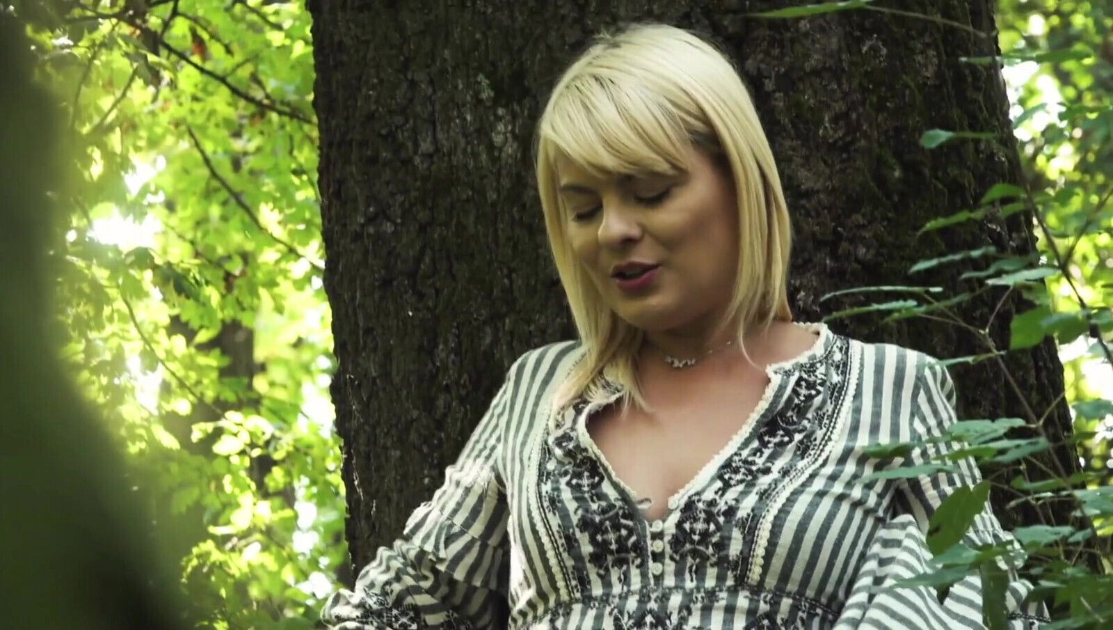 Pissing blonde MILF fishnet lingerie likes fuck