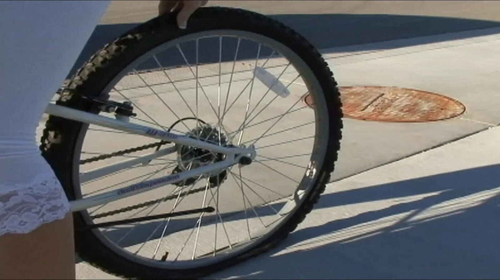 Beautiful cherry chick expects wide open giant pecker hardly