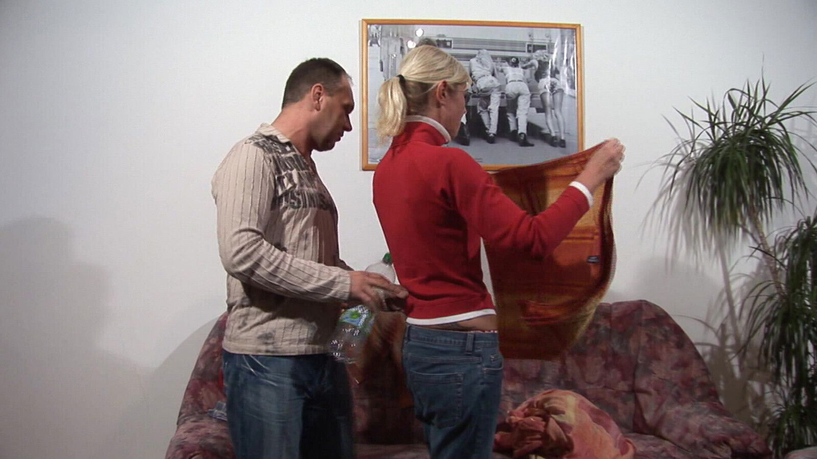 Horny German tatood wife fucked sofa husband