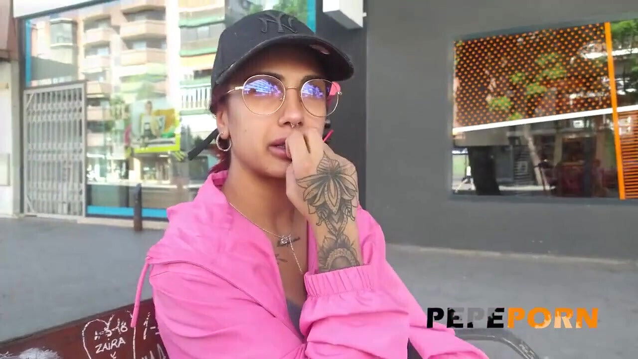 Valeria Rio's Tight Back Business, Needs Rough