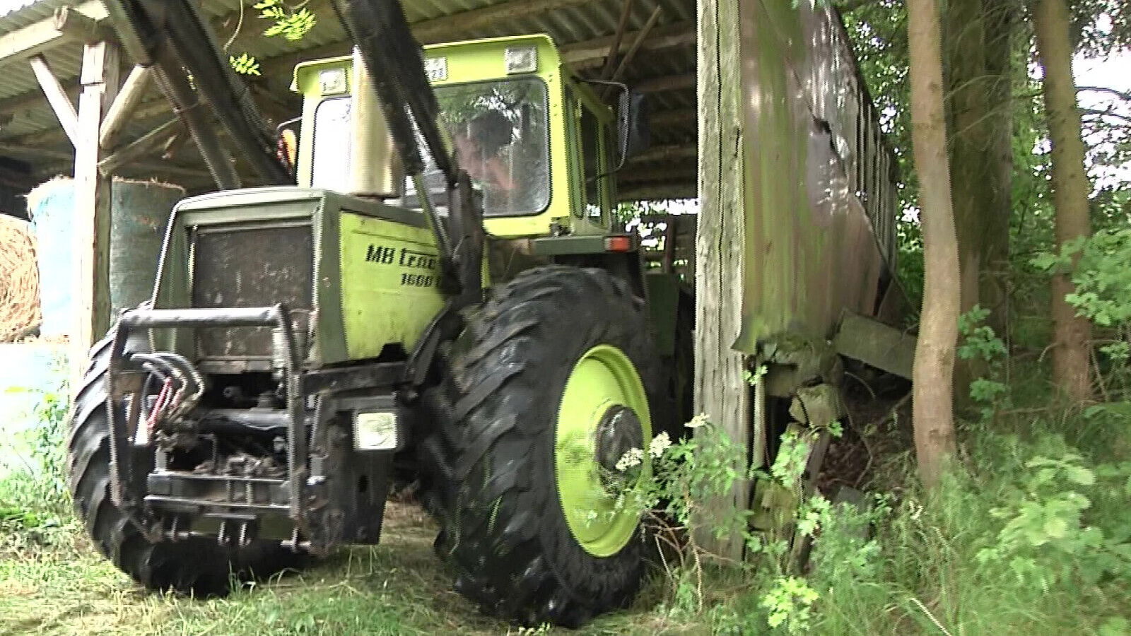 farmer's wife waits husband fucked barn