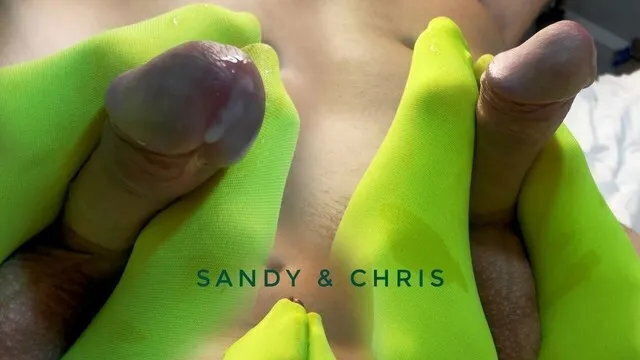 Cutie Girl Yellow Neylon Pantyhose Gave Great Footjob!