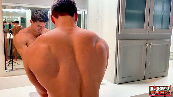 Super Handsome &amp_ Body Builder Wanted Booty.