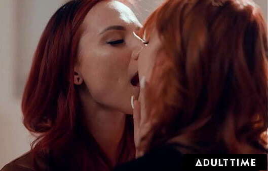 ADULT TIME Aidra Seduces Bestie Kenna James ROMANTIC LESBIAN FUCK! GERMAN SUBTITLES