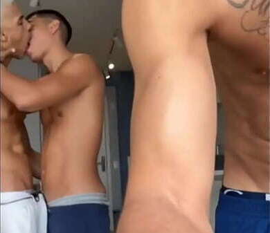 AMIGO MARIDO &Eacute_ MUITO GOSTOSO