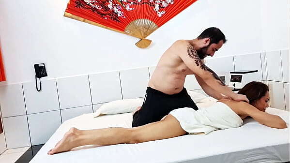 PARA MASSAGEM ACABEI DESSA GATA