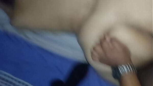 Novinha Dan&ccedil_ando funk, revolando pica..