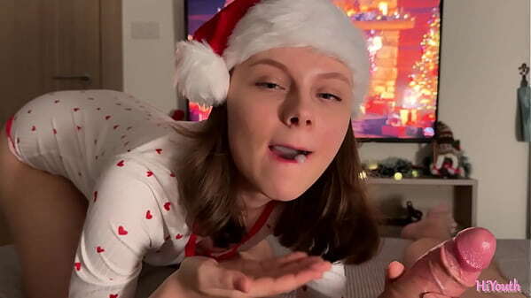 Gentle Year'_s blowjob with cute real girl