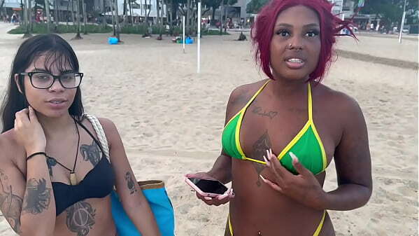 Chamei duas meninas praia para gravar porn&ocirc_ ofereci grana elas ser&aacute_ elas aceitam?