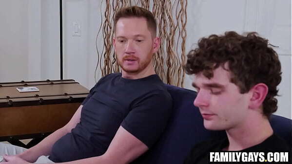 Stepdad&rsquo_s Bulge Big, Stepson Can&rsquo_t Resist