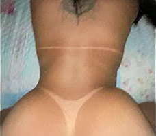 CAVALA DE MARQUINHA GEMENDO E GOZANDO NO PAU