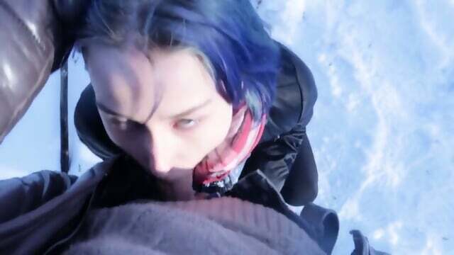 Teen Schoolgirl Gives Risky Public Blowjob Park