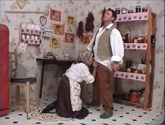 German gilf gets hairy pussy hole fucked hard