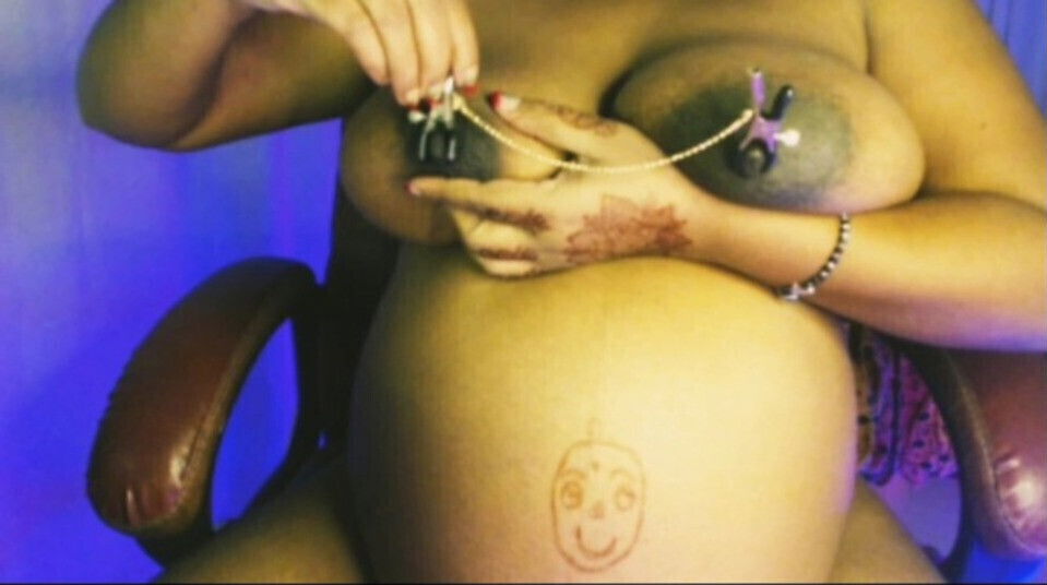 Naked pregnant sucking nipple nipple clumsy.
