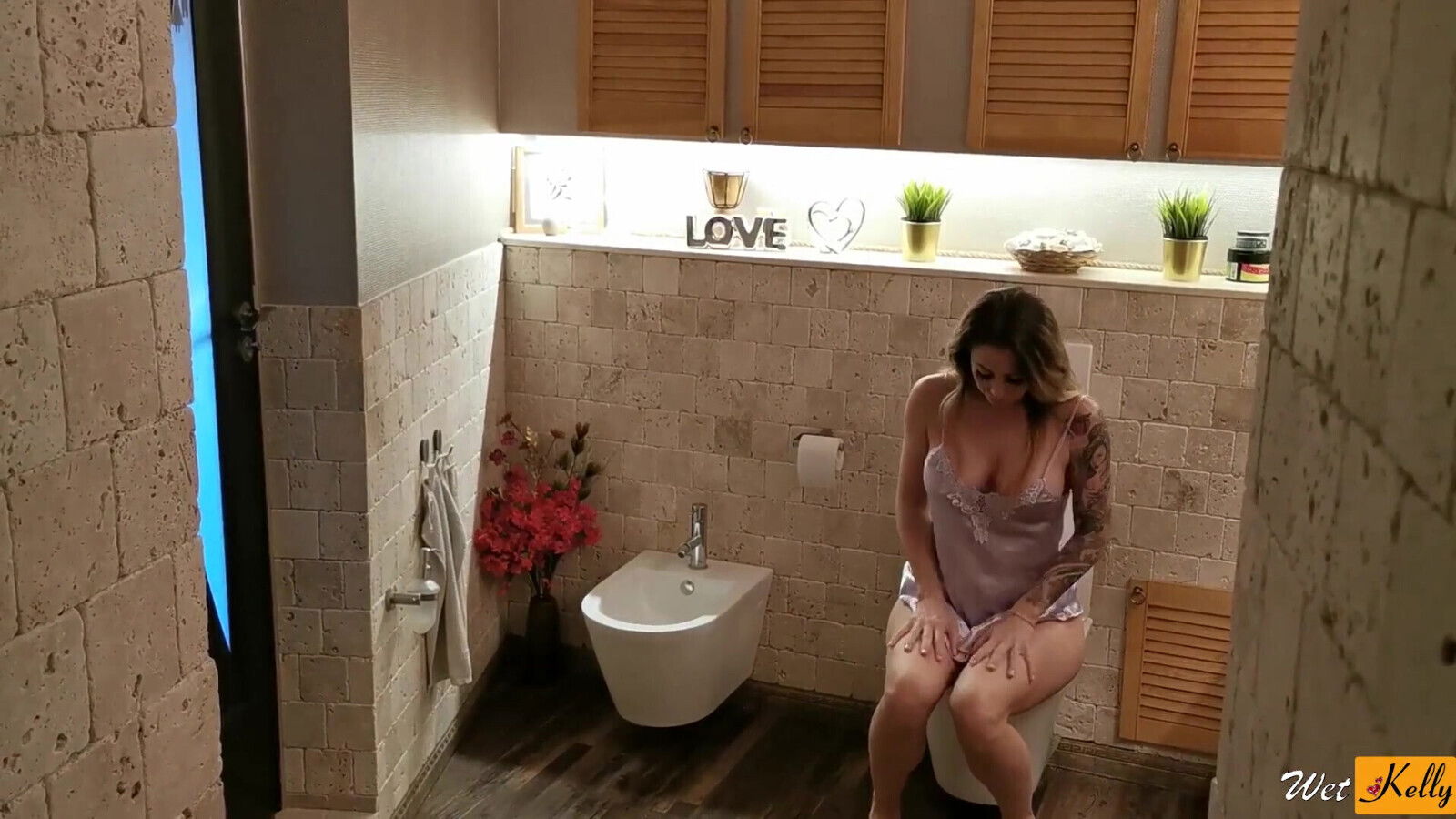 Amateur Wife Prepared Husband Fucks with Mouth