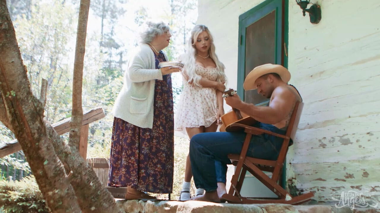 TRANS ANGELS Hottie Angellica Good Deepthroats, Rides, Gets Covered Chuck Conrad's Load