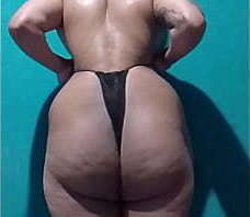 Femboy morena gostosa bunda enorme