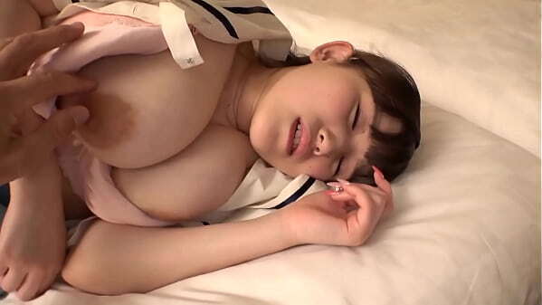 【天然Jカップ】奇跡の爆乳アイドルとの極秘密会。2連続ハメで中出し&amp_顔射