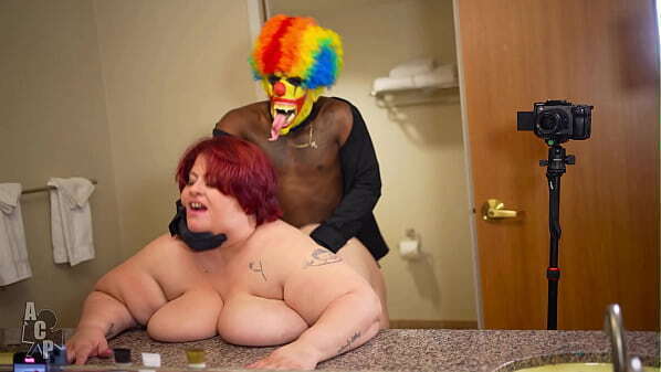 Pinkbox Doughnut Employee Gets Fired Fucking Co-Worker Shift &amp_ Fucks Manager Back