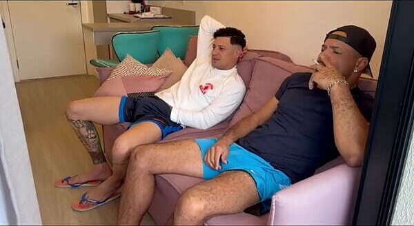 Pr&eacute_via Dois Dotados Metem Gordinho (COMPLETO SHEER RED)