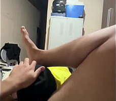 GOLDEN SHOWER PUTINHA ADESTRADA