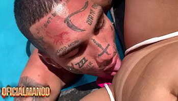 Famosinha insta l&aacute_ Para&iacute_ba caiu fudendo piscina tatuado