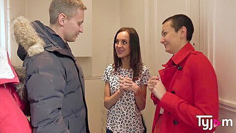 Petite Small Brunette Aletta Black Gets Strong Holes