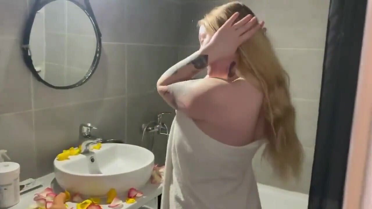 Valentine's Day! Orgasm From Touch Honey!.